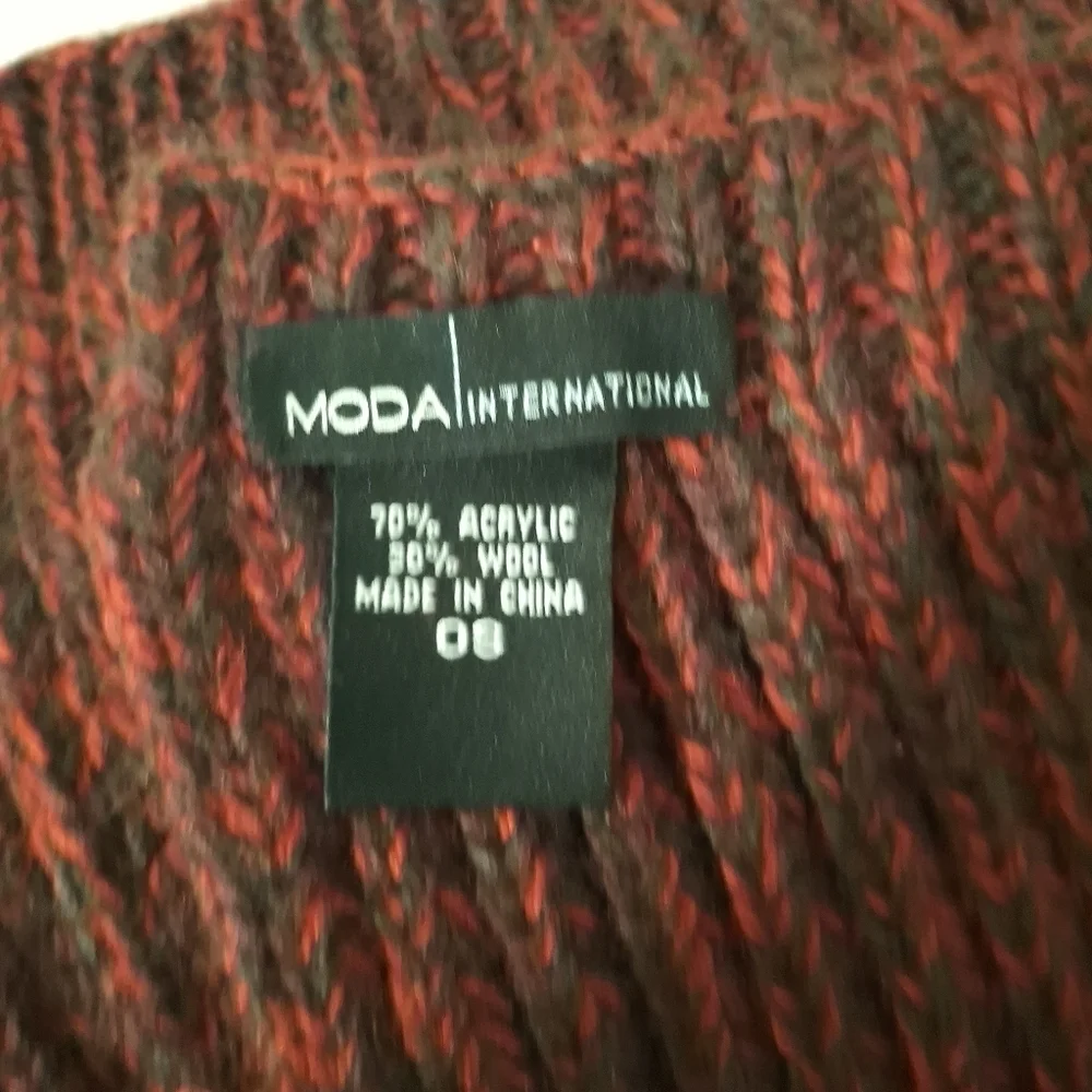 Moda International Red and Black Knit Wool Scarf